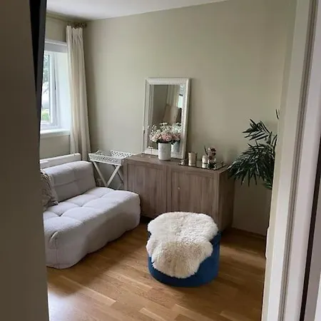 Lejlighed Koselig For 1 Eller 2 *